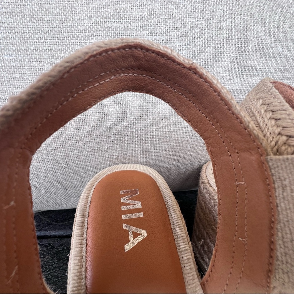 SZ7.5 Mia Cream Brittni Espadrille Wedge Sandals with Wide Straps with elastic. - Picture 5 of 16